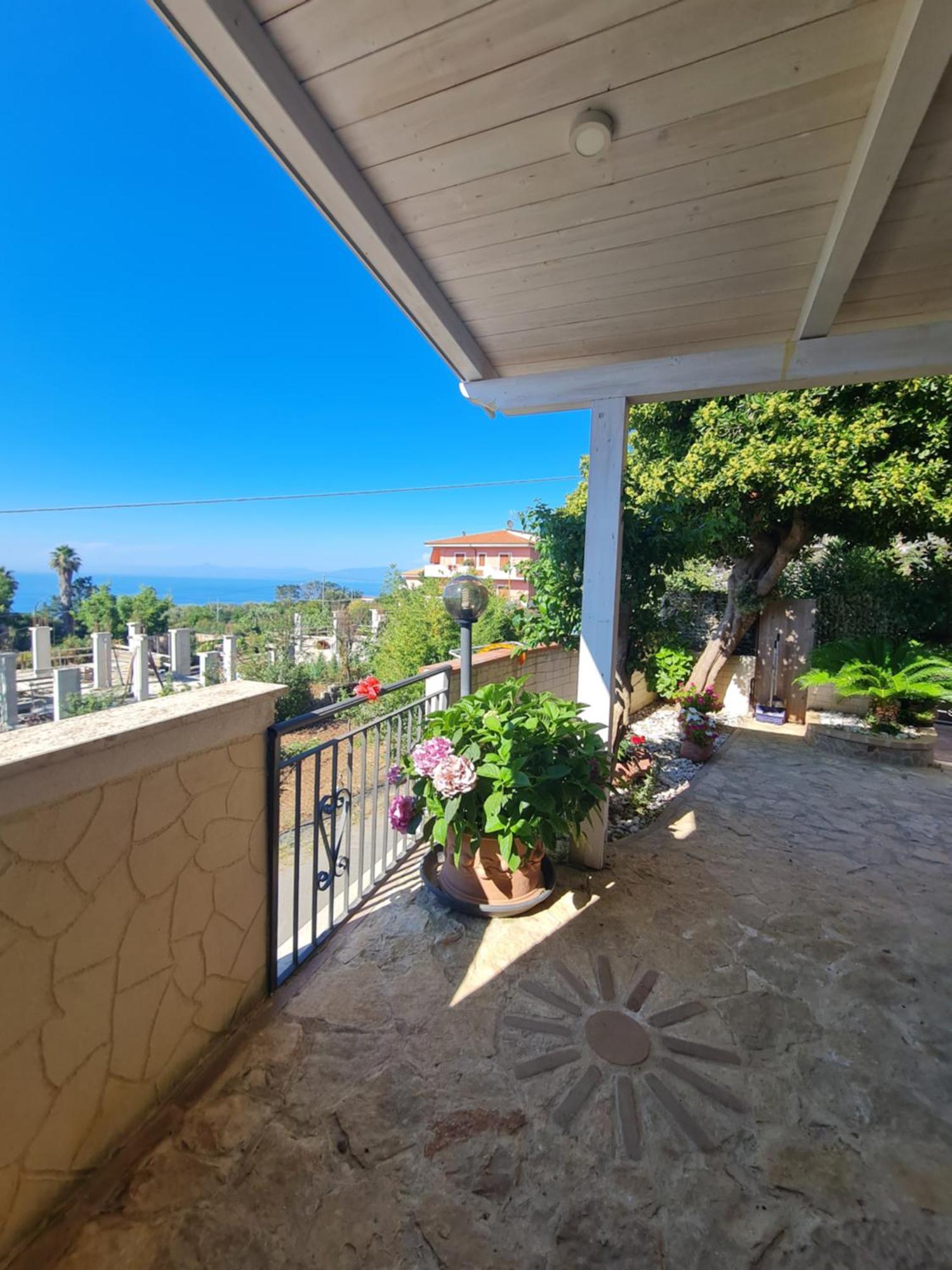 B&B La Casa Di Martina 赞布隆内 外观 照片